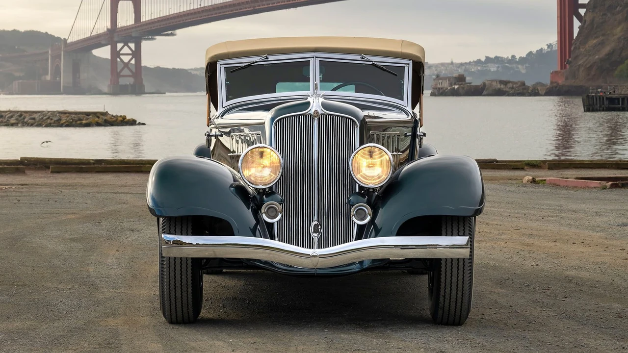 1933 Chrysler Imperial Pre-War - Image 3 of 31