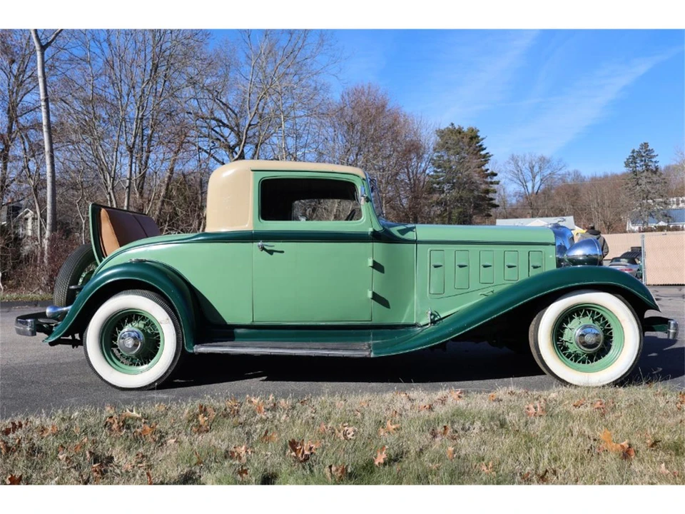 1933 Chrysler - Image 2 of 5