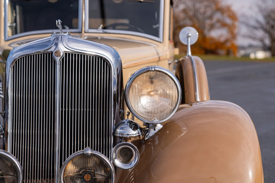 1933 Chrysler - Image 27 of 31