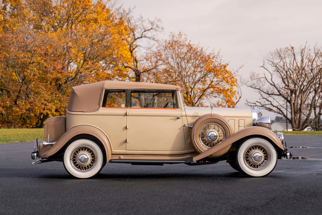 1933 Chrysler - Image 16 of 31
