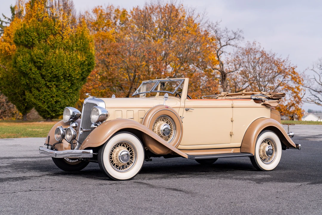 1933 Chrysler - Image 2 of 31