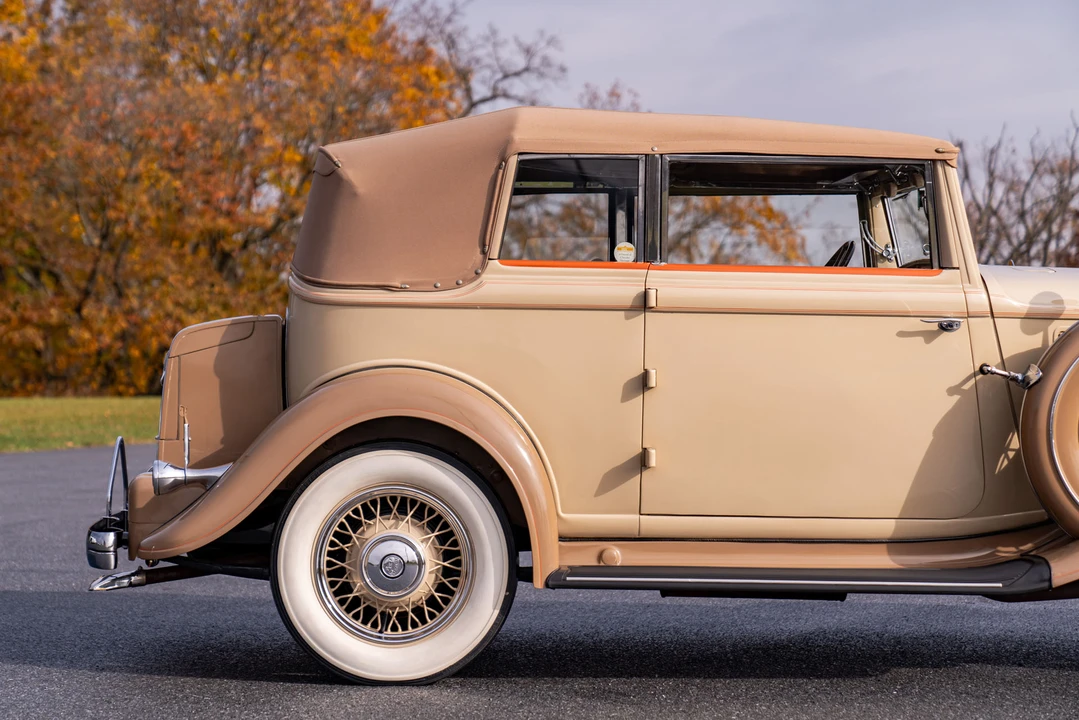 1933 Chrysler - Image 30 of 31