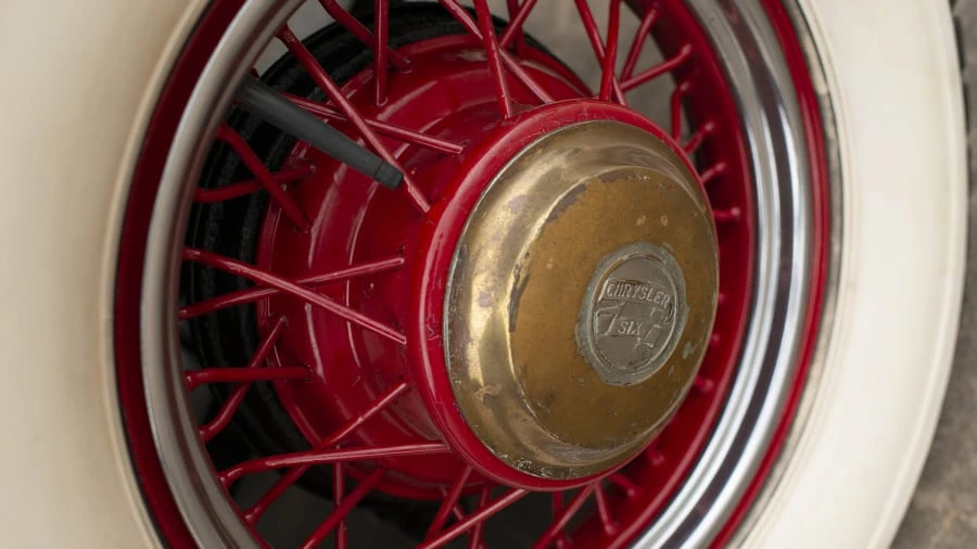 1933 Chrysler Imperial Pre-War - Image 16 of 17
