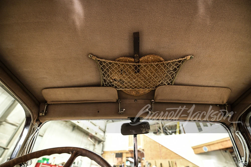 1933 DeSoto - Image 28 of 31