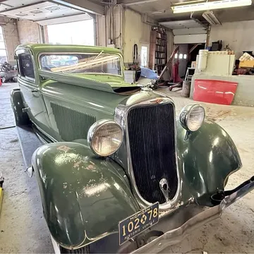 1933 Dodge 2DR