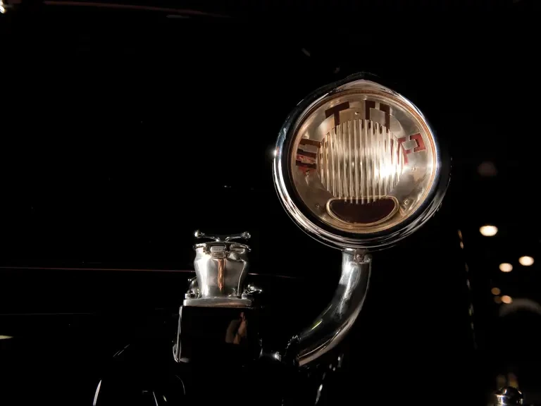 1933 Duesenberg Model SJ - Image 26 of 31