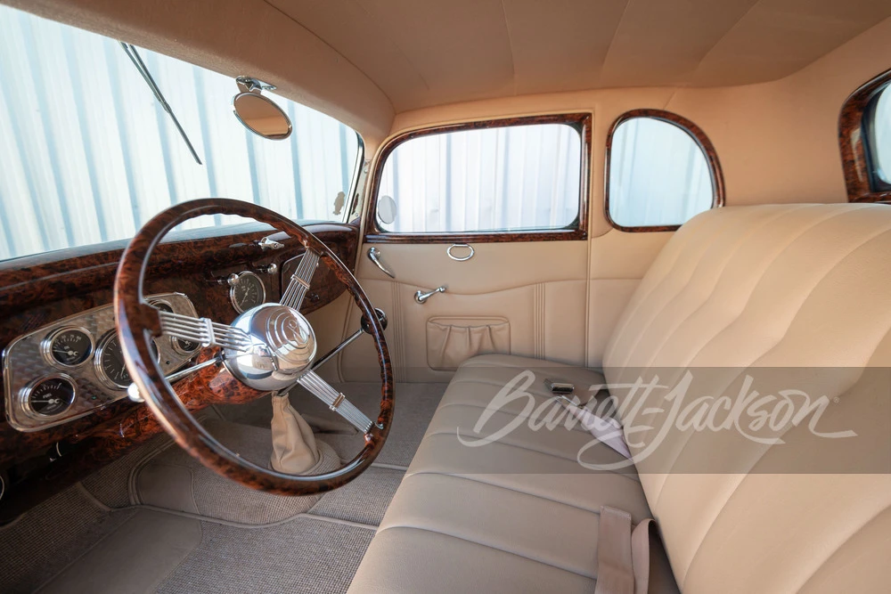 1933 Ford Model 18 & 40 - Image 4 of 14