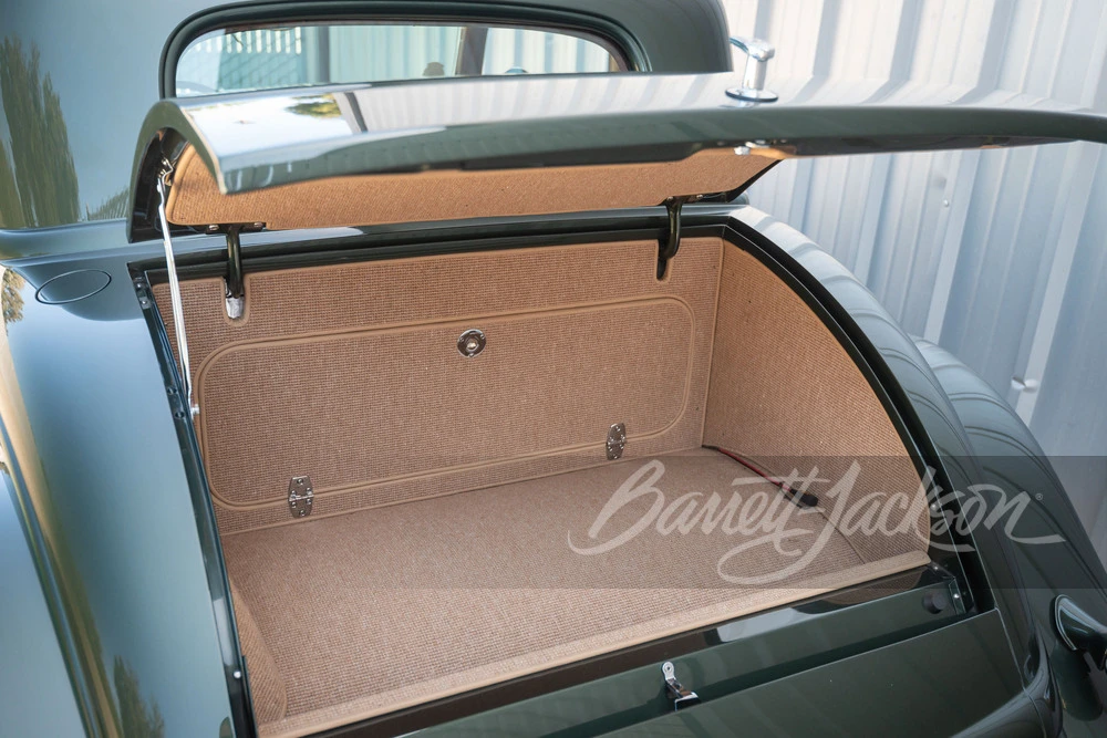 1933 Ford Model 18 & 40 - Image 8 of 14
