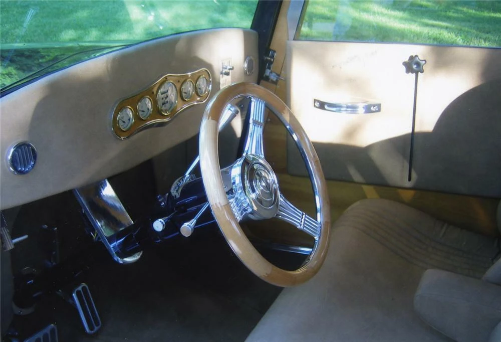 1933 Ford Model 18 & 40 - Image 4 of 5