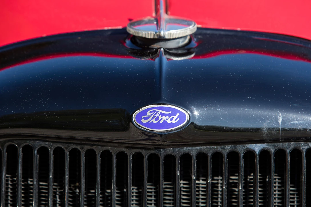1933 Ford Model 18 & 40 - Image 15 of 18