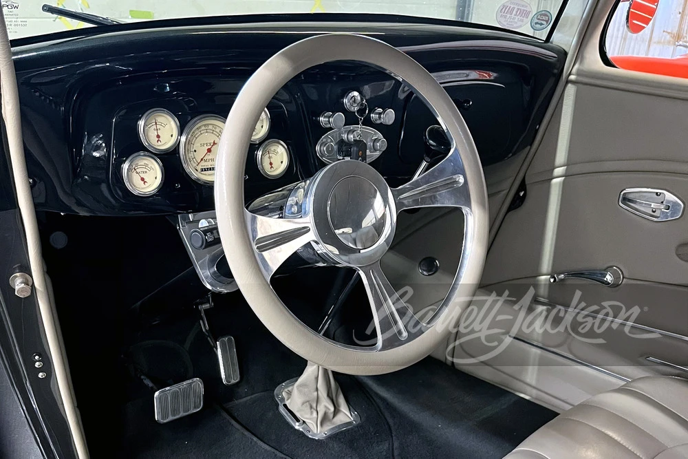 1933 Ford Model 18 & 40 - Image 3 of 11
