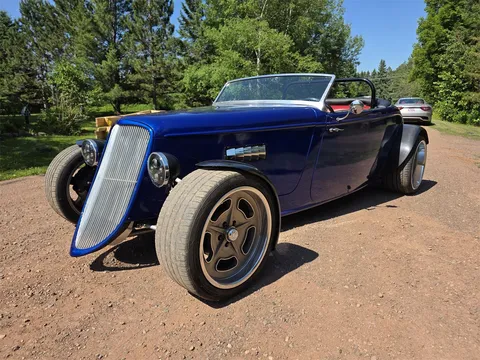 1933 Factory Five Hot Rod