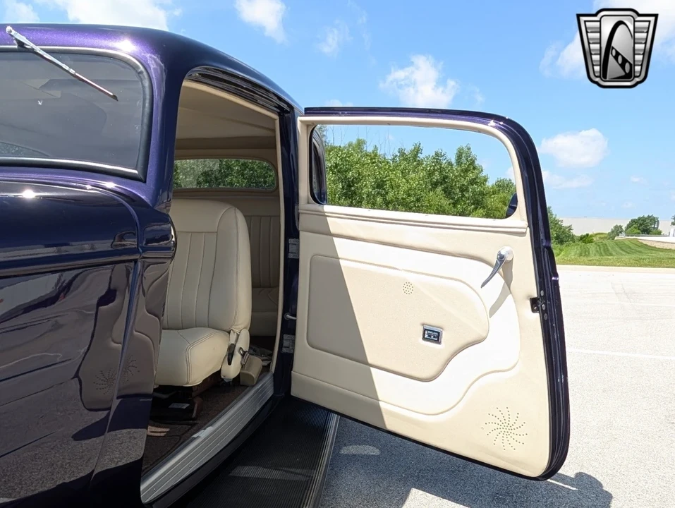 1933 Ford Model 18 & 40 - Image 20 of 21