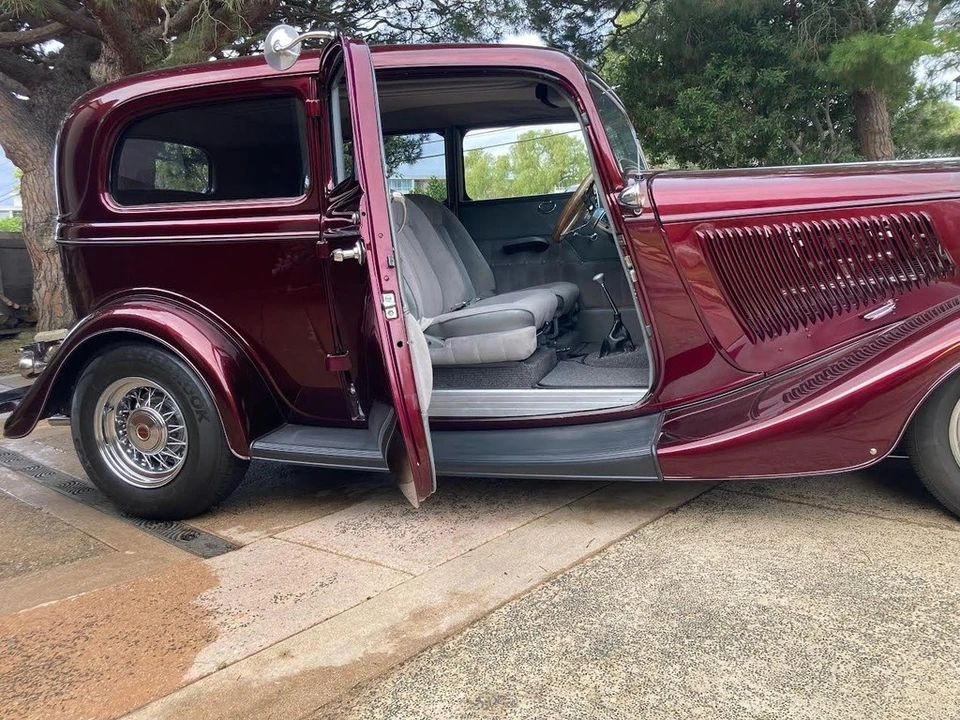 1933 Ford Model 18 & 40 - Image 14 of 21