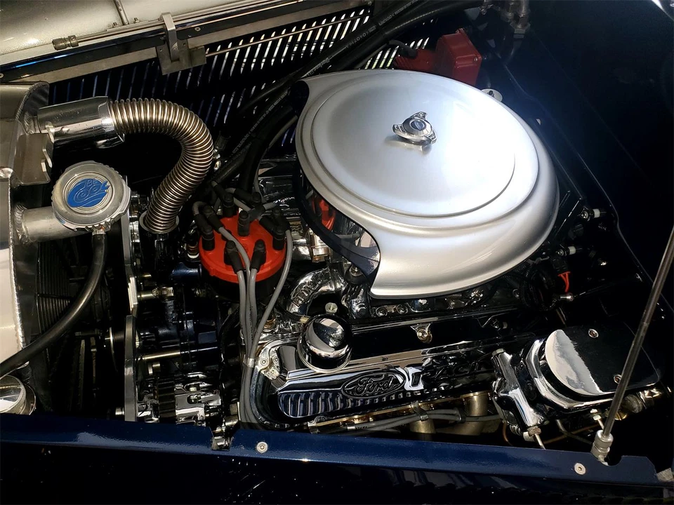 1933 Ford Model 18 & 40 - Image 10 of 13