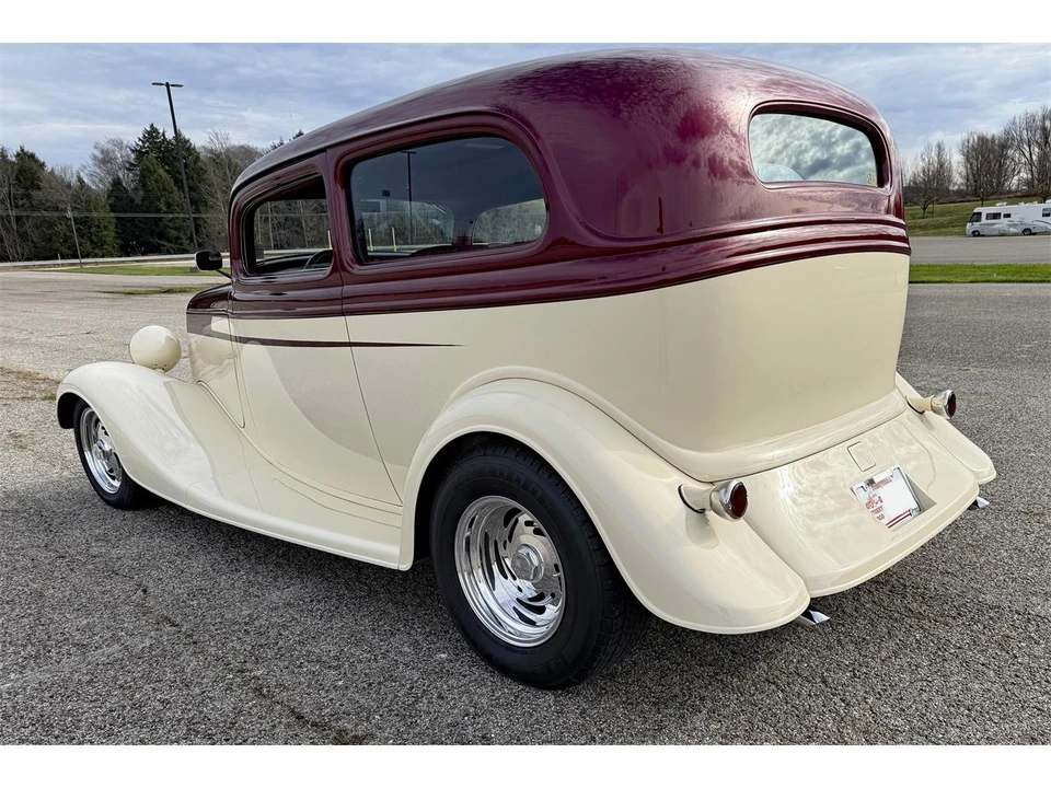 1933 Ford Model 18 & 40 - Image 3 of 28