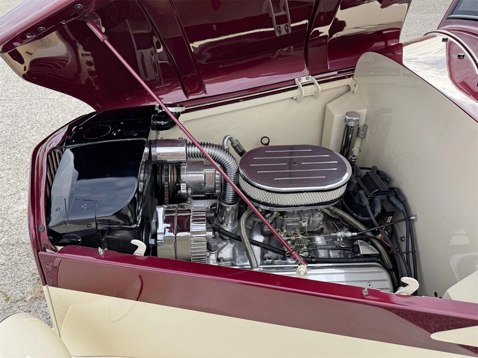 1933 Ford Model 18 & 40 - Image 25 of 28