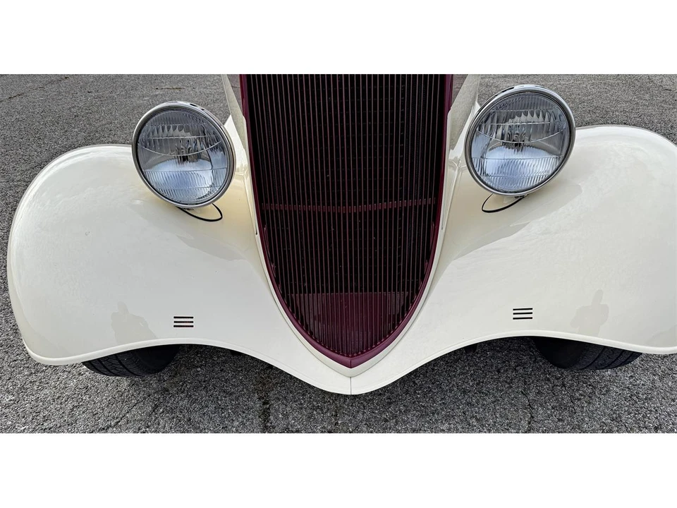 1933 Ford Model 18 & 40 - Image 9 of 28