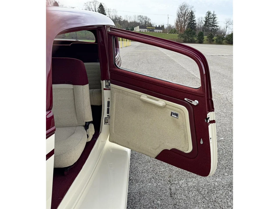 1933 Ford Model 18 & 40 - Image 17 of 28