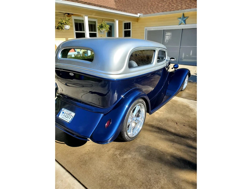 1933 Ford Model 18 & 40 - Image 4 of 13