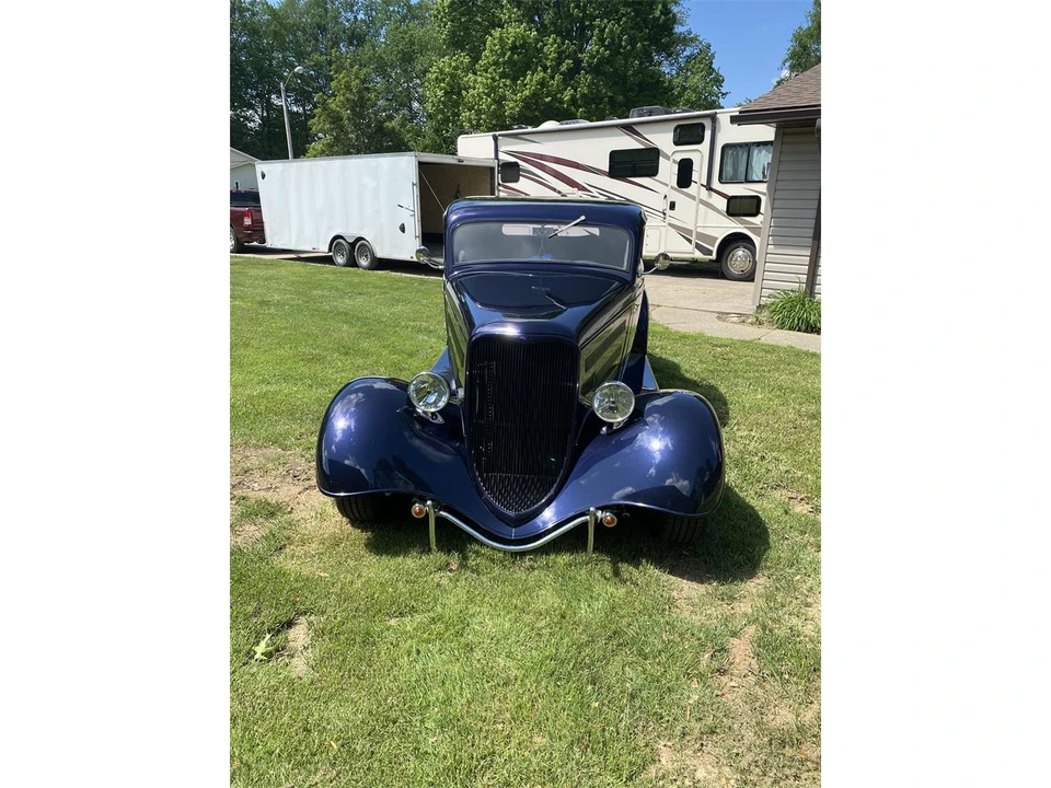 1933 Ford Model 18 & 40 - Image 3 of 12