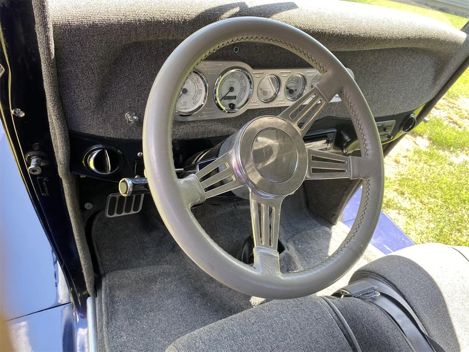 1933 Ford Model 18 & 40 - Image 5 of 12
