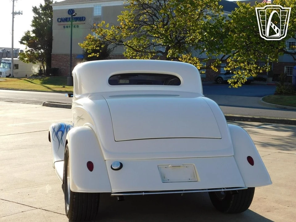 1933 Ford Model 18 & 40 - Image 10 of 21
