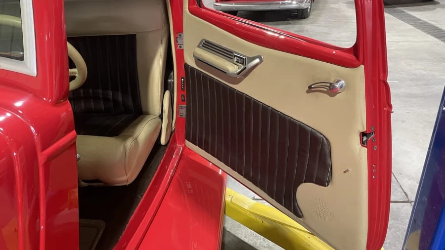 1933 Ford Model 18 & 40 - Image 10 of 20