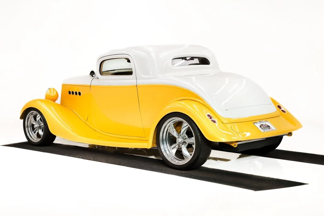 1933 Ford Model 18 & 40 - Image 6 of 12