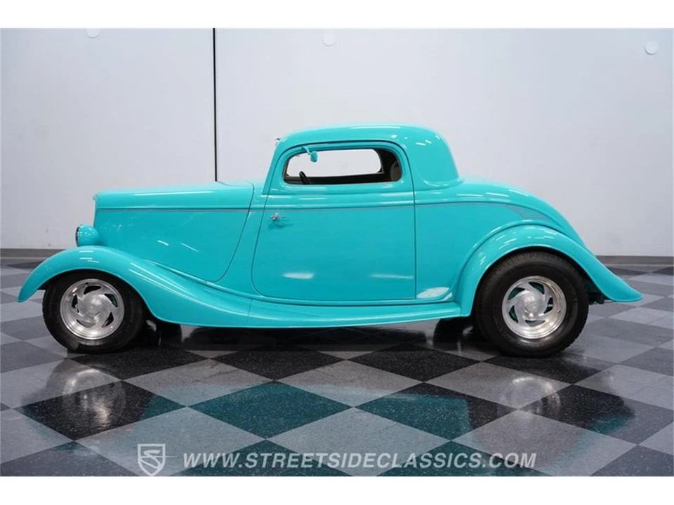 1933 Ford Model 18 & 40 - Image 2 of 31