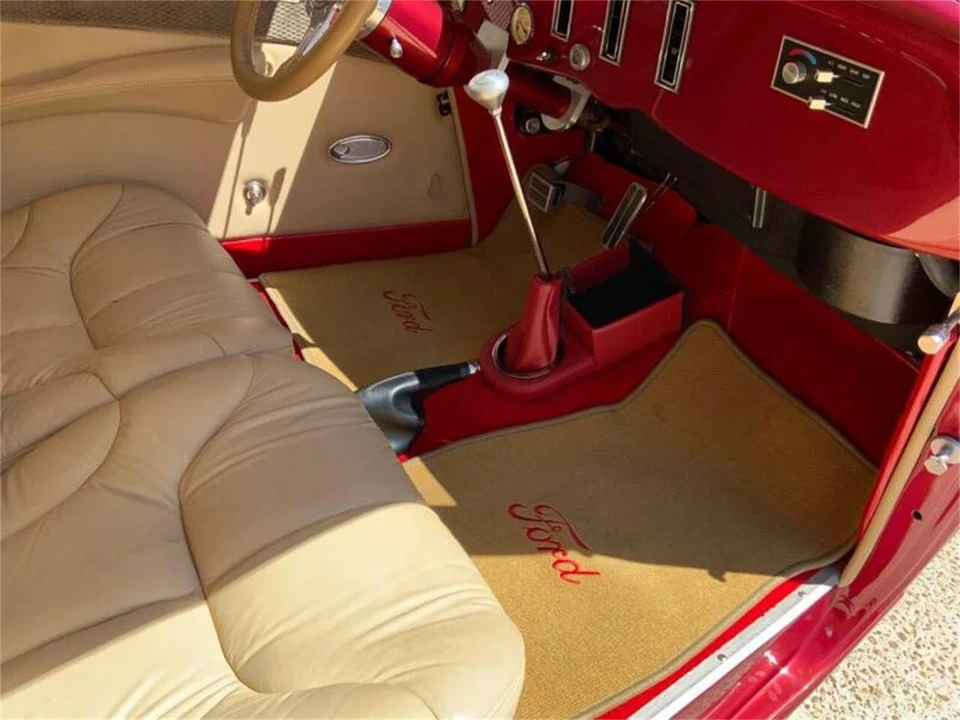 1933 Ford Model 18 & 40 - Image 29 of 31