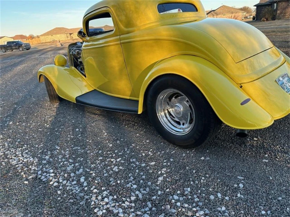 1933 Ford Model 18 & 40 - Image 3 of 28