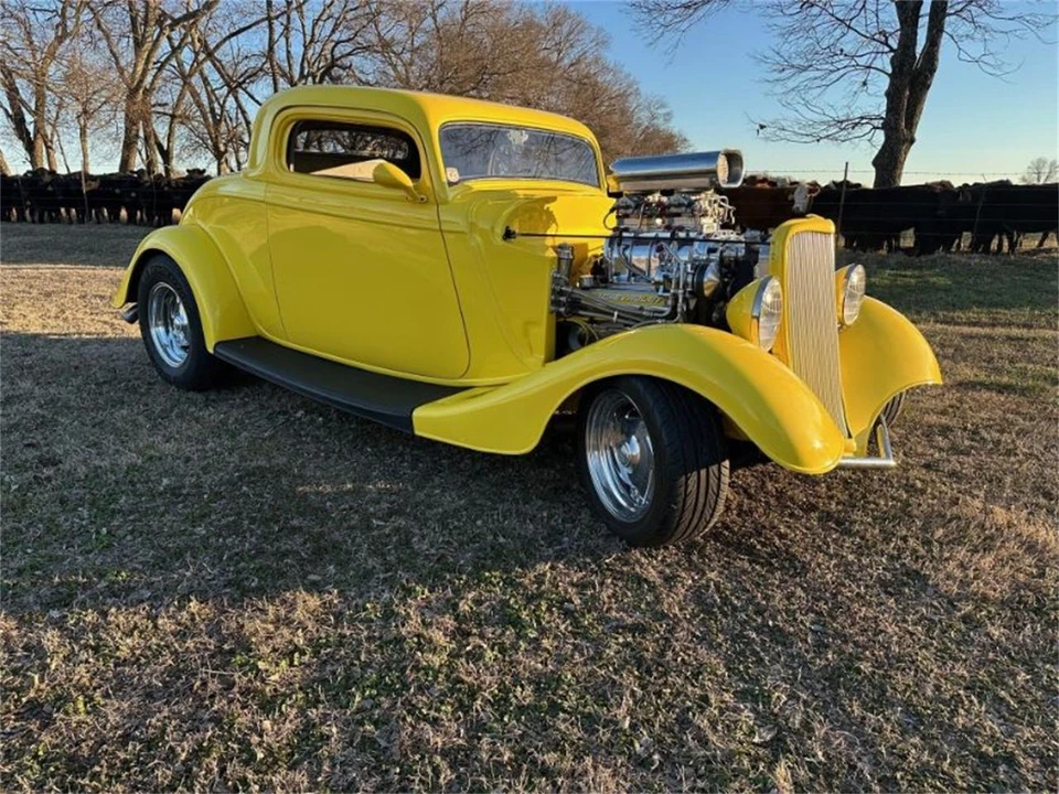 1933 Ford Model 18 & 40 - Image 4 of 28