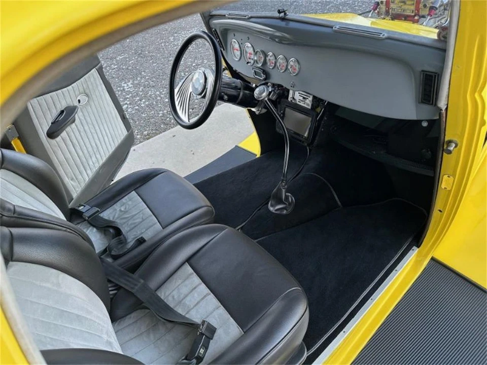 1933 Ford Model 18 & 40 - Image 19 of 28