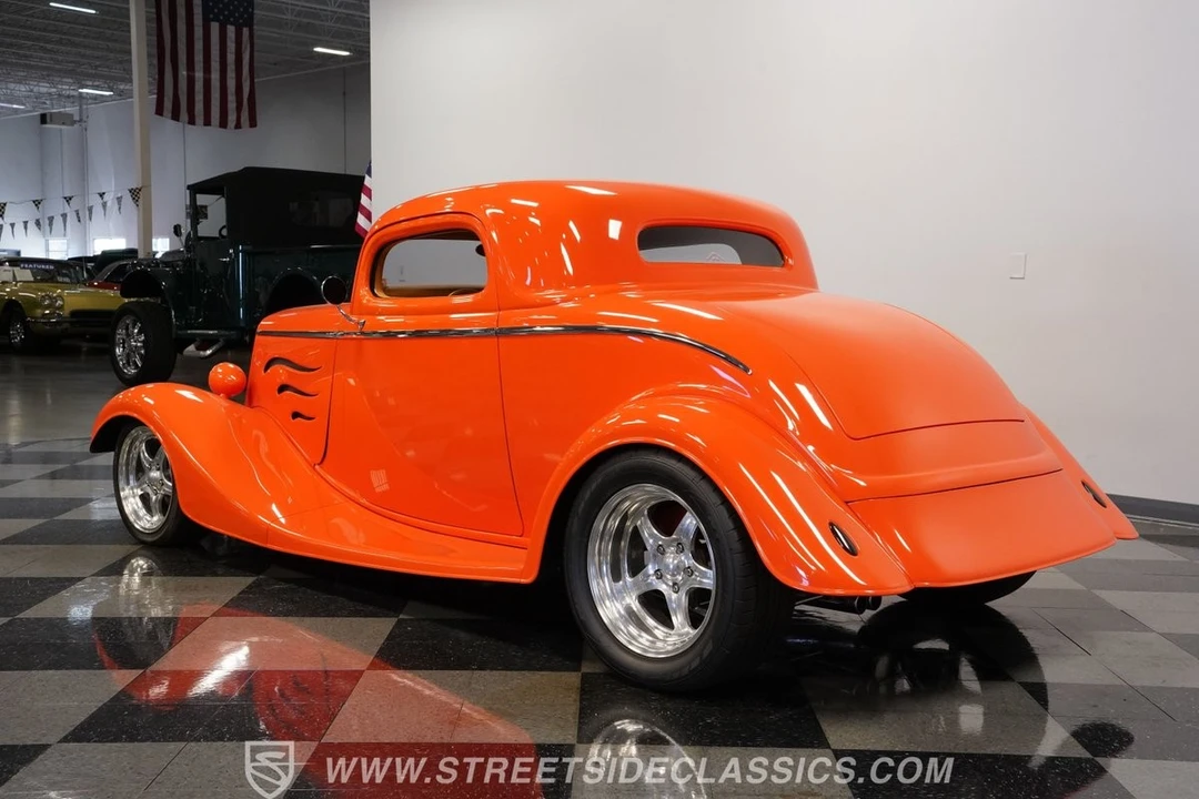 1933 Ford Model 18 & 40 - Image 10 of 12