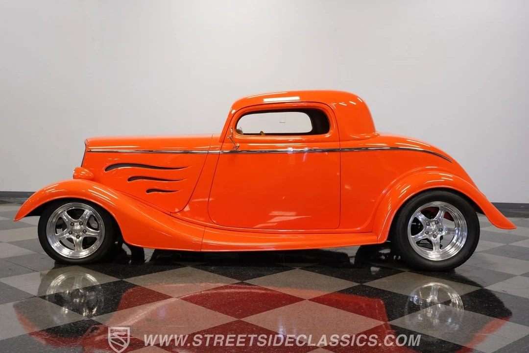 1933 Ford Model 18 & 40 - Image 8 of 12