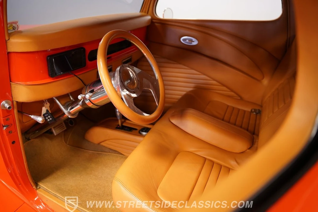 1933 Ford Model 18 & 40 - Image 5 of 12