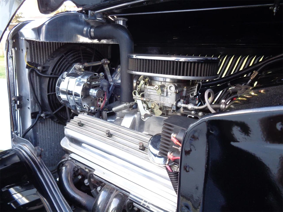 1933 Ford Model 18 & 40 - Image 28 of 31
