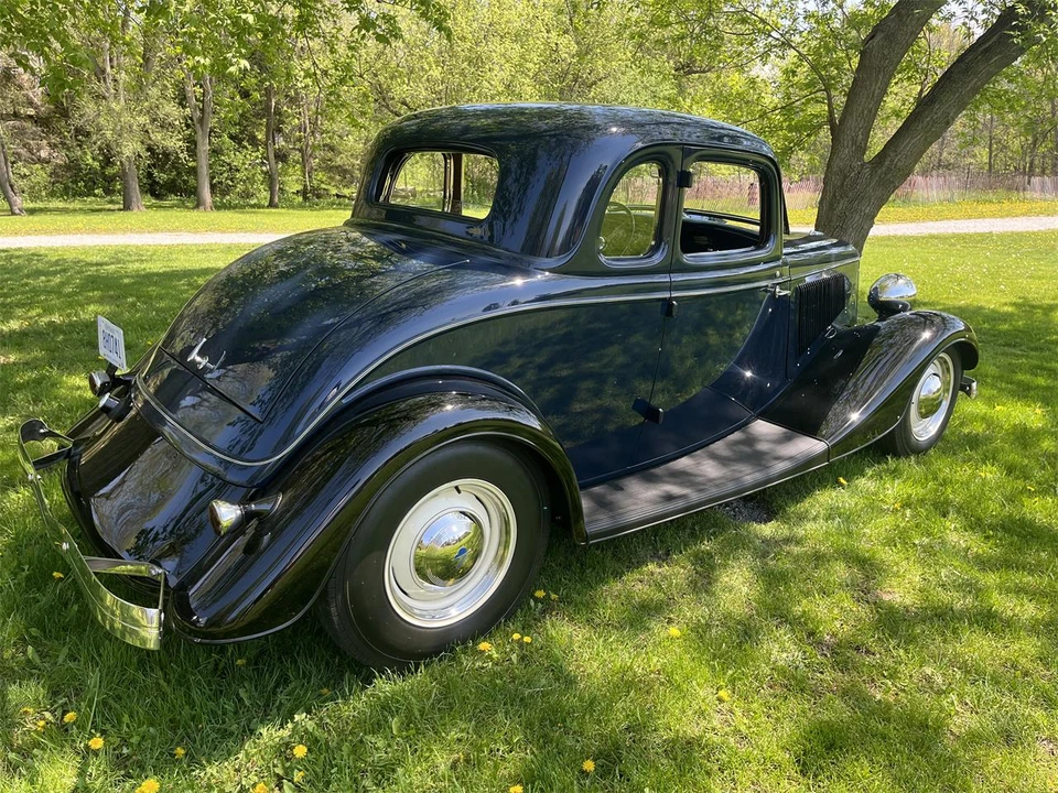 1933 Ford Model 18 & 40 - Image 3 of 31