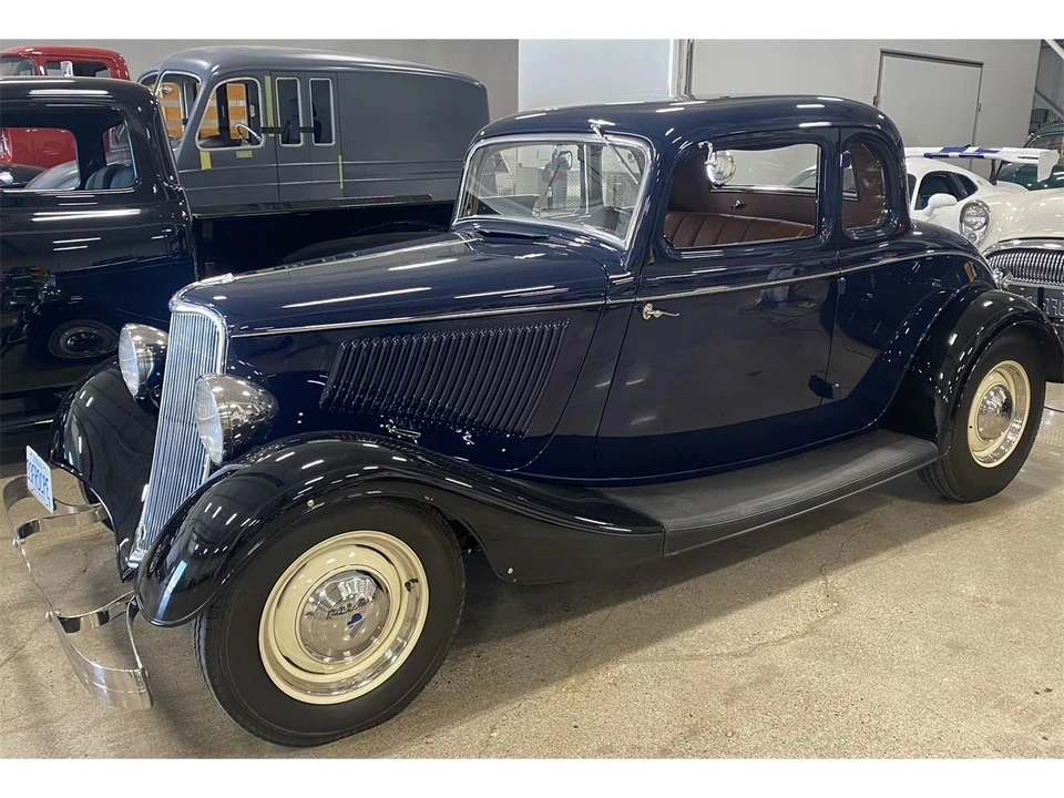 1933 Ford Model 18 & 40 - Image 13 of 31