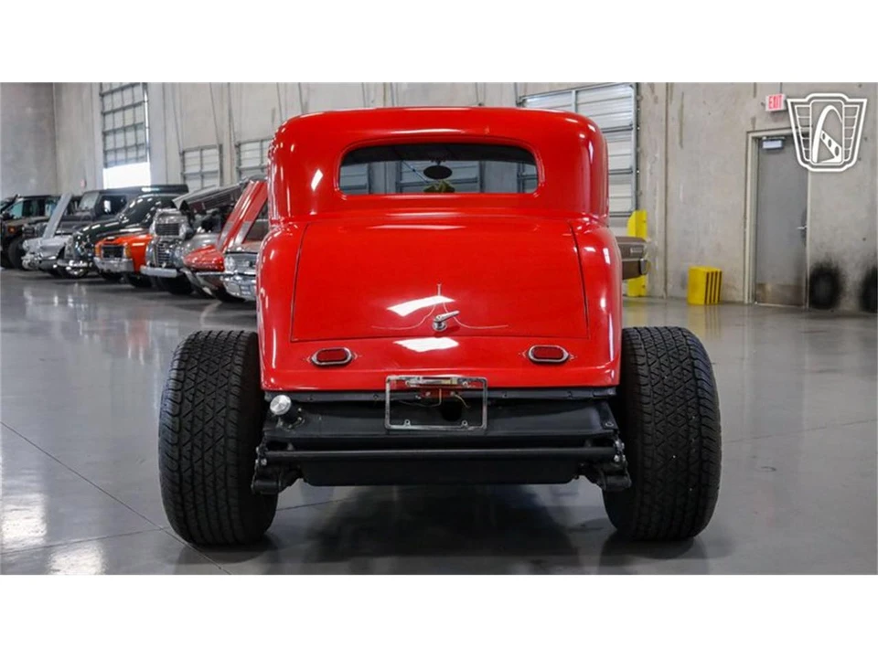 1933 Ford Standard & Deluxe & Super Deluxe - Image 6 of 31