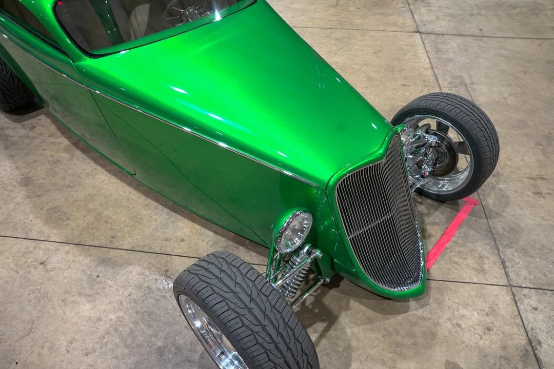 1933 Ford Model 18 & 40 - Image 17 of 31