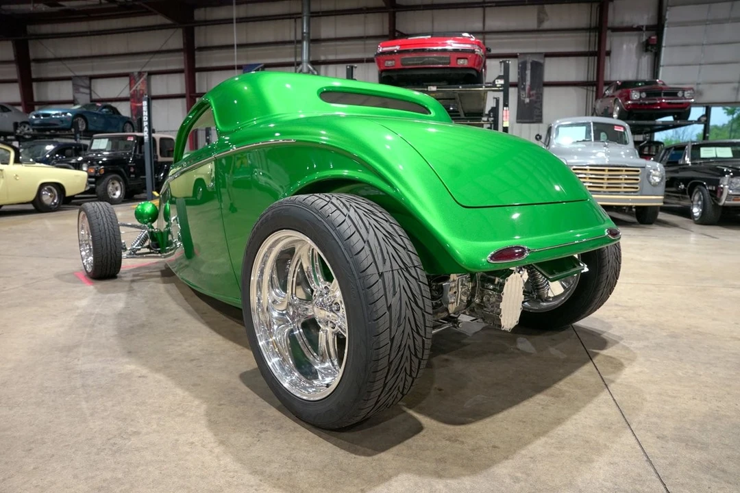 1933 Ford Model 18 & 40 - Image 6 of 31