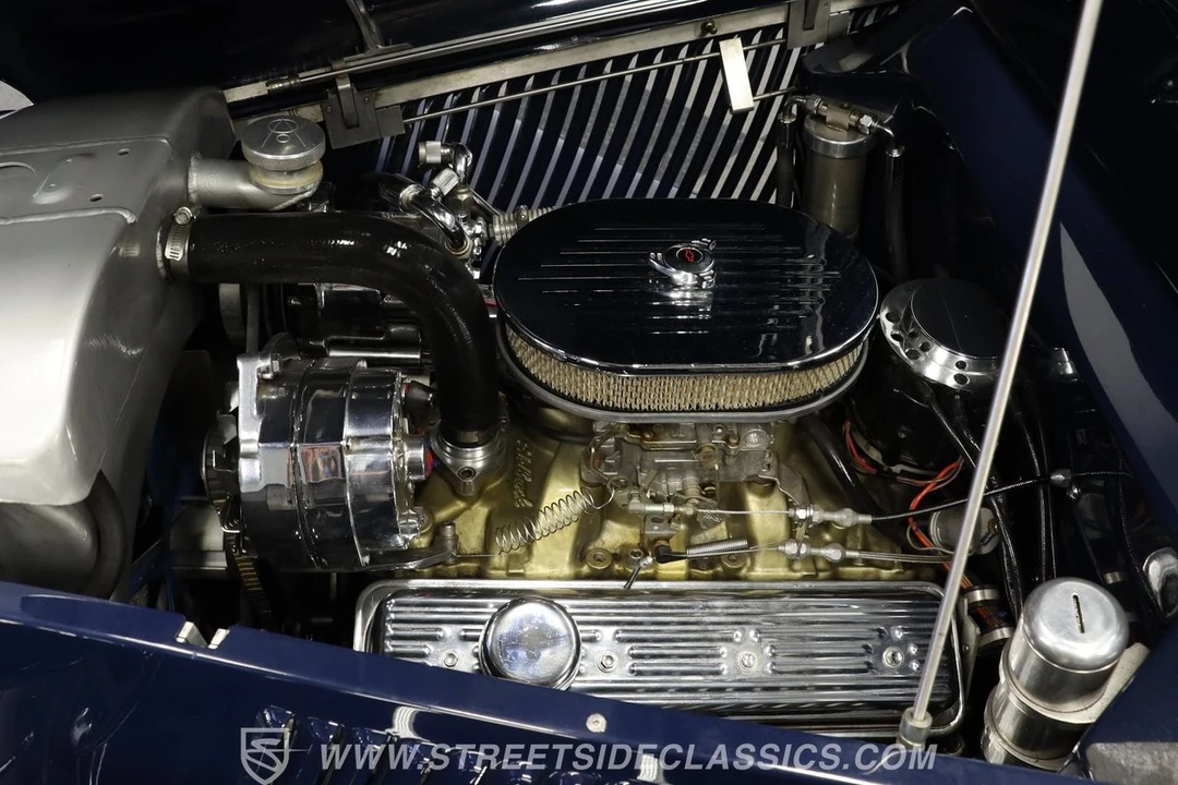 1933 Ford Model 18 & 40 - Image 4 of 12