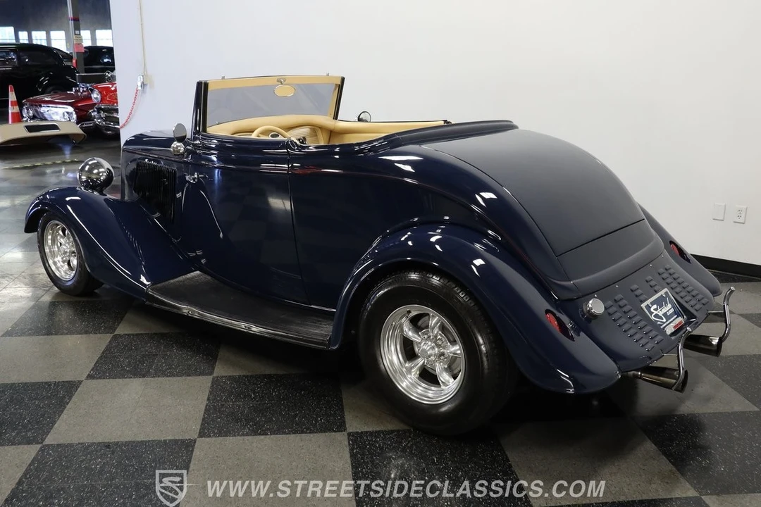 1933 Ford Model 18 & 40 - Image 8 of 12