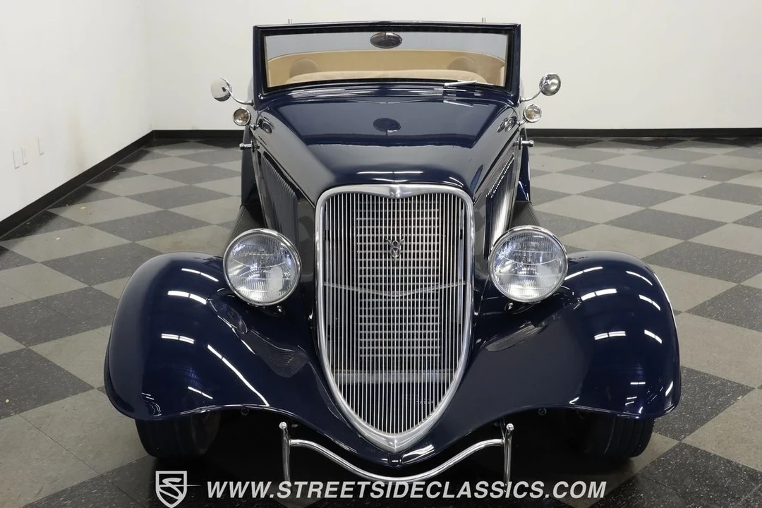 1933 Ford Model 18 & 40 - Image 16 of 21