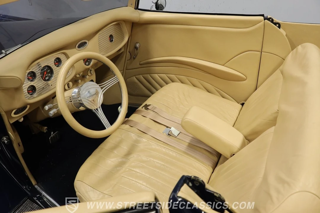 1933 Ford Model 18 & 40 - Image 5 of 12