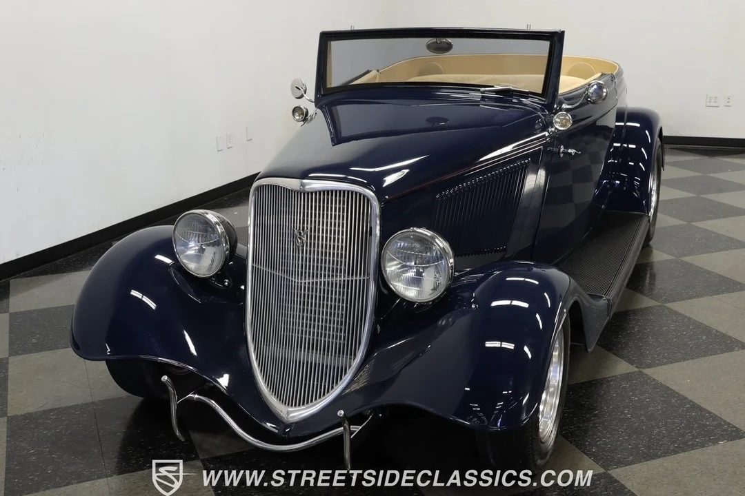 1933 Ford Model 18 & 40 - Image 17 of 21