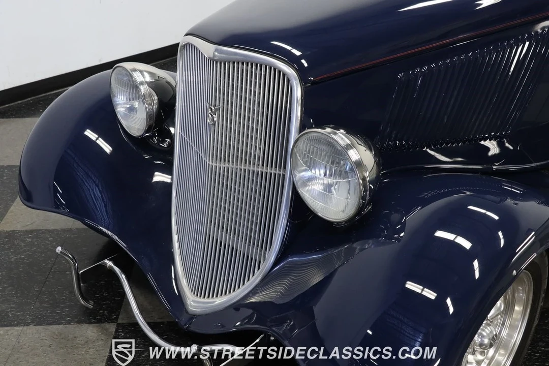 1933 Ford Model 18 & 40 - Image 19 of 21