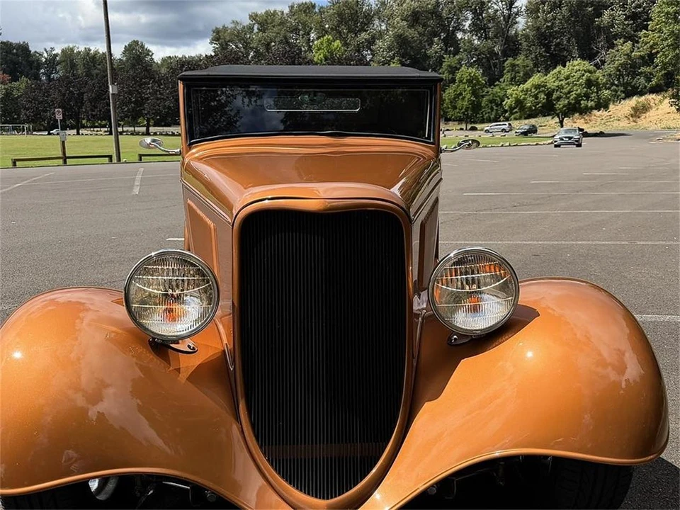 1933 Ford Model 18 & 40 - Image 10 of 31
